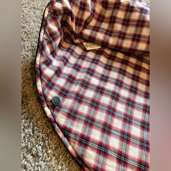 Baby Unisex Billionaire Puffer Shawl - Picture 8 of 11